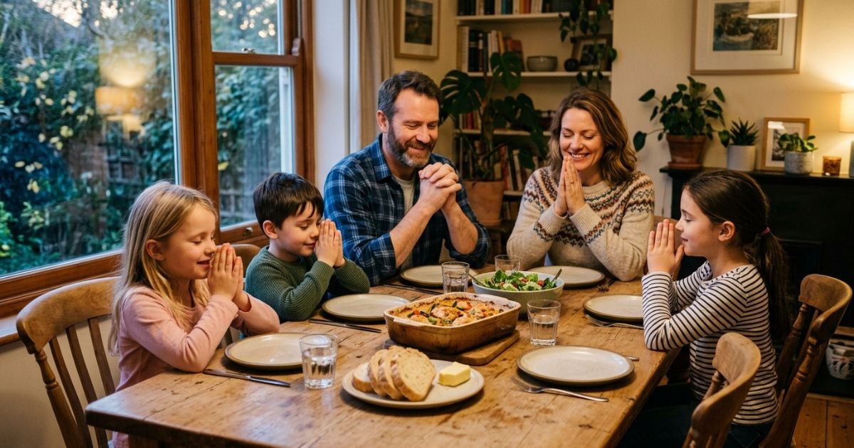 Simple Dinner Prayers for Family Gratitude